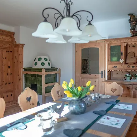 Traditionell-modernes Haus In Hoetting Holiday home